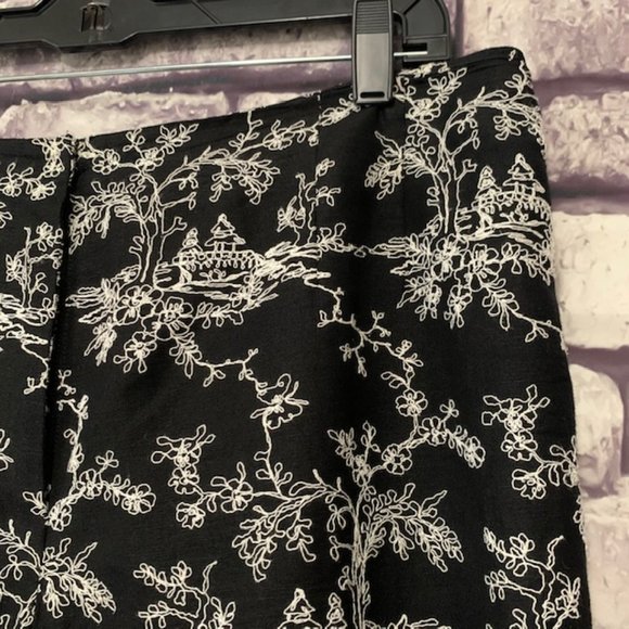 Talbots Black & White Crop Pants Size 14P - Picture 5 of 9